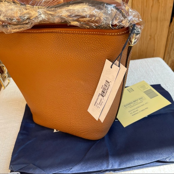 DOONEY BOURKE PEBBLE GRAIN ZIP SAC NEW CARAMEL - Picture 9 of 14